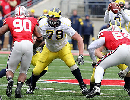 Perry Dorrestein (79) and Nick Sheridan (8)