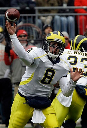 Nick Sheridan (8) and Carlos Brown (23)