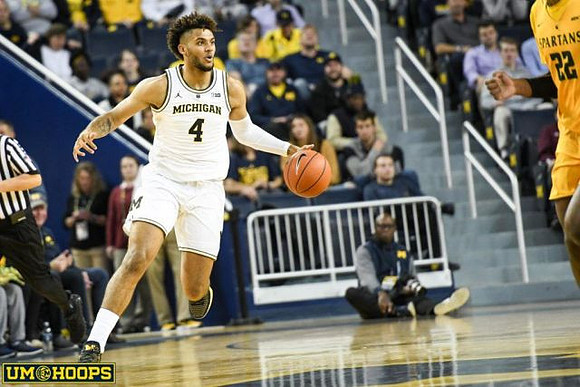 Isaiah Livers (4)