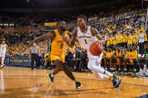 Jordan Poole (2) and Charles Matthews (1)