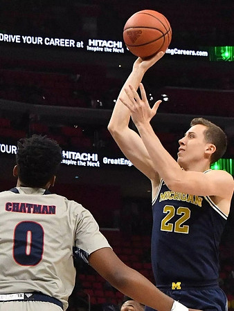 Duncan Robinson (22)