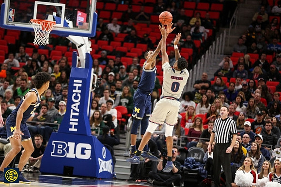 Jordan Poole (2) and Charles Matthews (1)
