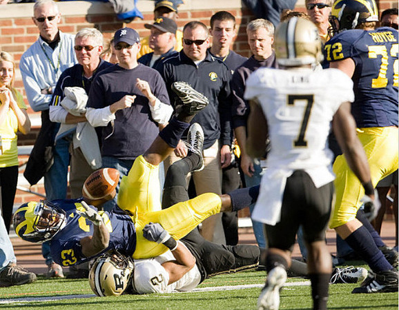 Carlos Brown (23) and Mark Huyge (72)