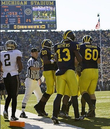 Michael Shaw (20), Greg Mathews (13), and David Moosman (60)