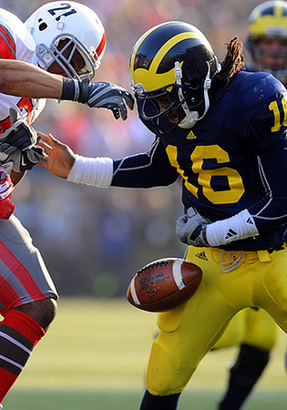 Denard Robinson (16)