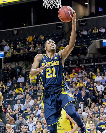 Zak Irvin (21)