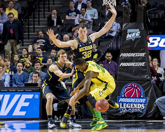 Spike Albrecht (2) and Ricky Doyle (32)