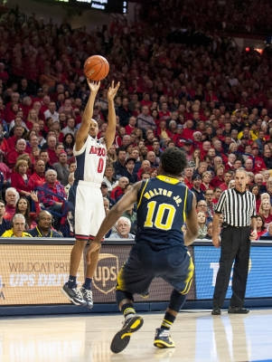 Derrick Walton Jr. (10)