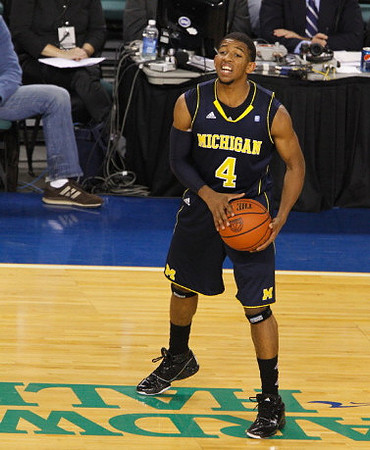 Darius Morris (4)