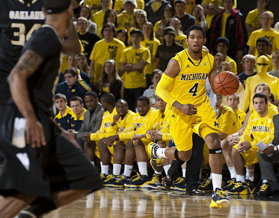 Darius Morris (4)