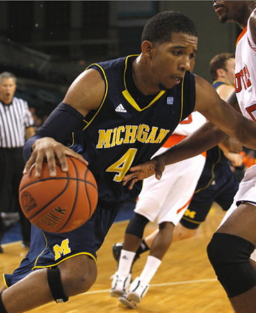 Darius Morris (4)