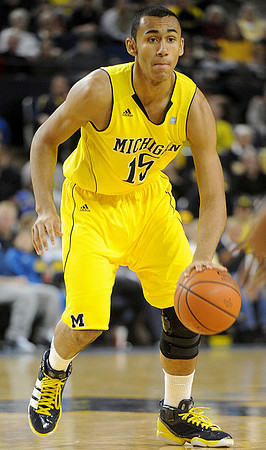 Jon Horford (15)