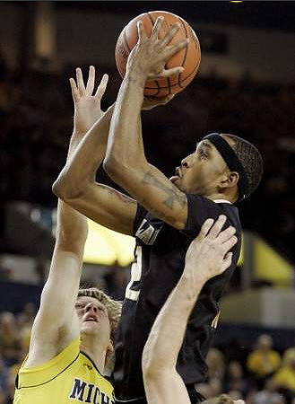 Blake McLimans (22)