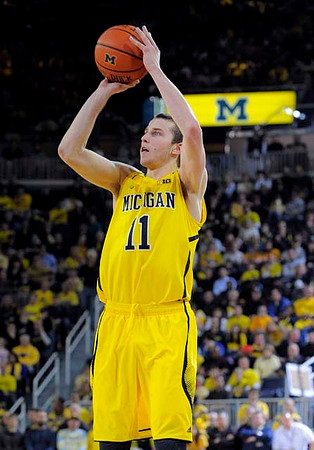 Nik Stauskas (11)