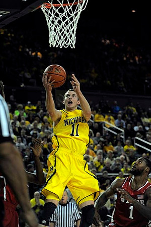 Nik Stauskas (11)