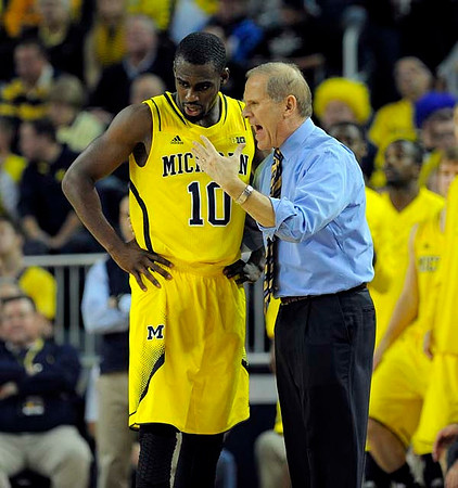 Tim Hardaway Jr. (10) and John Beilein