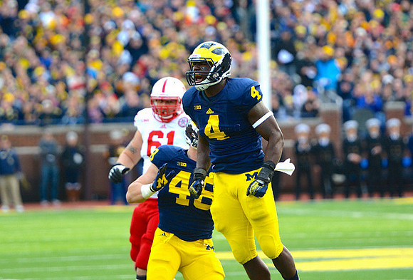 Desmond Morgan (48) and Cameron Gordon (4)