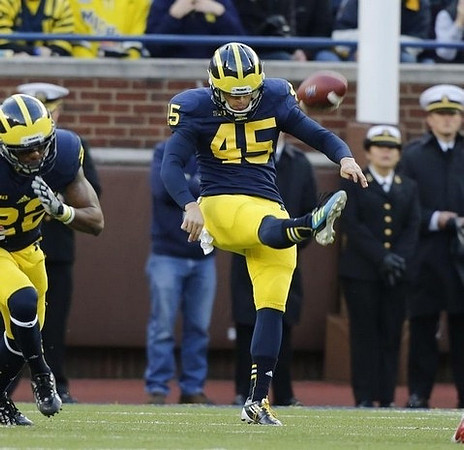 Jarrod Wilson (22) and Matt Wile (45)