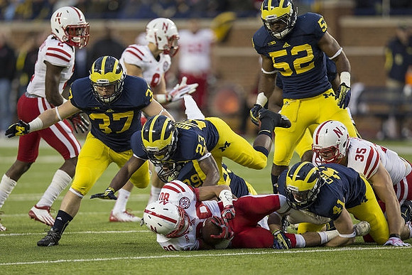 Bobby Henderson (37), Dennis Norfleet (23), Sione Houma (39), Anthony Capatina (41), and Royce Jenkins-Stone (52)