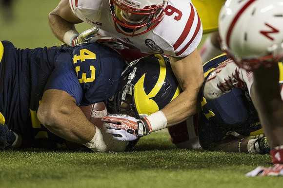 Chris Wormley (43) and Courtney Avery (11)