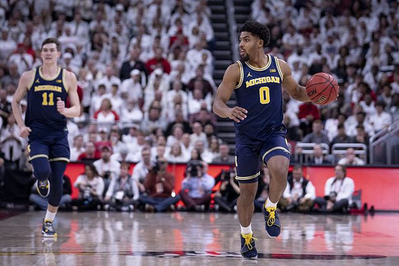 Colin Castleton (11) and David DeJulius (0)