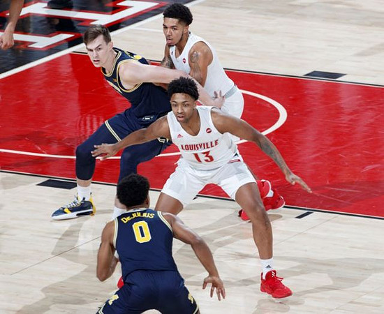 David DeJulius (0) and Colin Castleton (11)