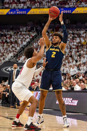 Isaiah Livers (2)