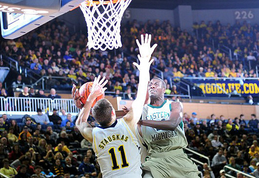 Nik Stauskas (11)