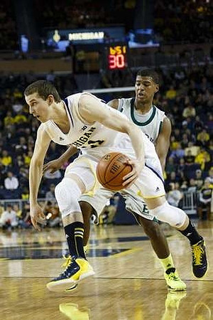 Nik Stauskas (11)