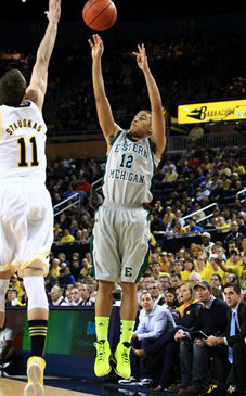Nik Stauskas (11)