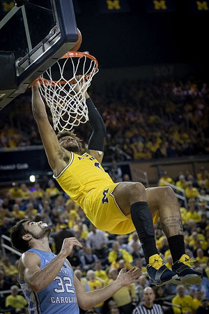 Isaiah Livers (4)