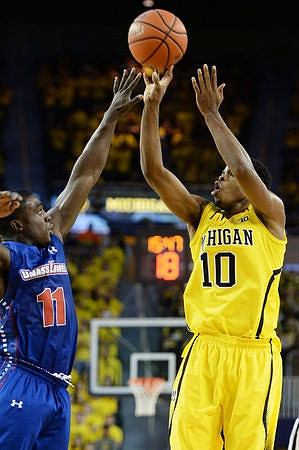Derrick Walton Jr. (10)