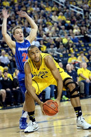Jon Horford (15)