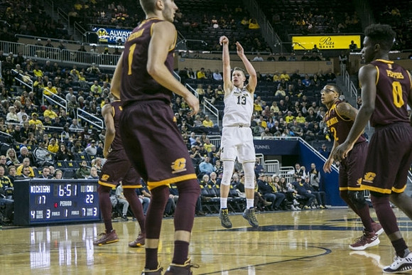Moritz Wagner (13)