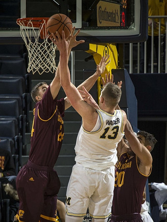 Moritz Wagner (13)