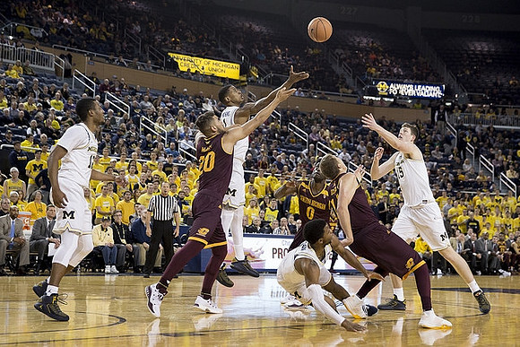 Muhammad-Ali Abdur-Rahkman (12), Charles Matthews (1), Zavier Simpson (3), and Moritz Wagner (13)
