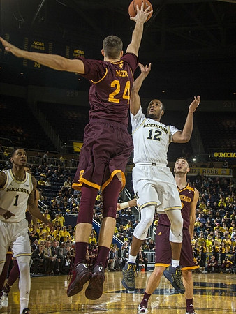 Charles Matthews (1) and Muhammad-Ali Abdur-Rahkman (12)