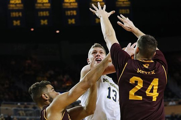 Moritz Wagner (13)