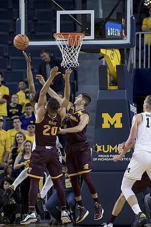 Charles Matthews (1) and Moritz Wagner (13)