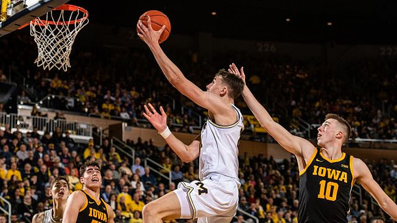 Colin Castleton (11) and Franz Wagner (21)