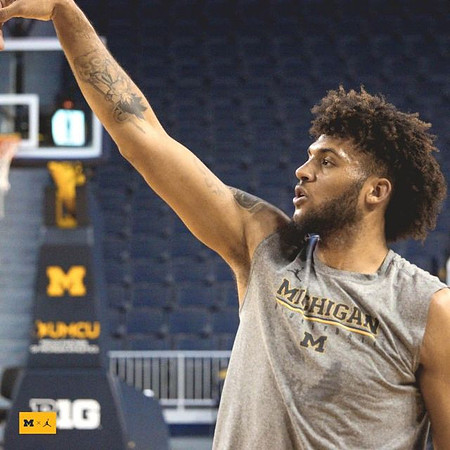 Isaiah Livers (2)