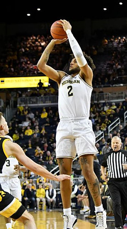 Isaiah Livers (2)