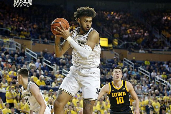Franz Wagner (21) and Isaiah Livers (2)