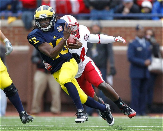 Denard Robinson (16)