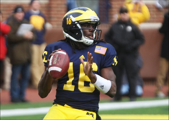 Denard Robinson (16)