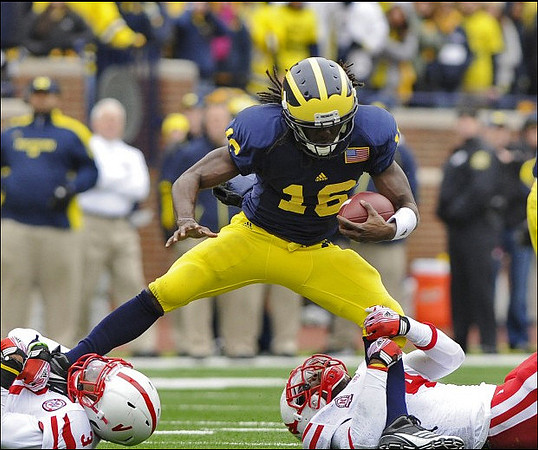 Denard Robinson (16)