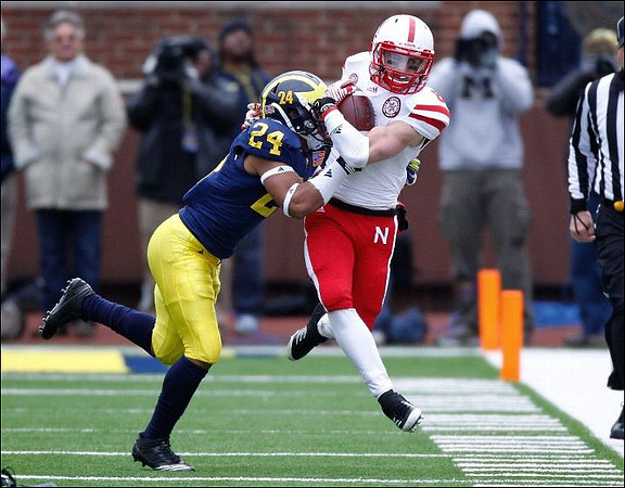Delonte Hollowell (24)
