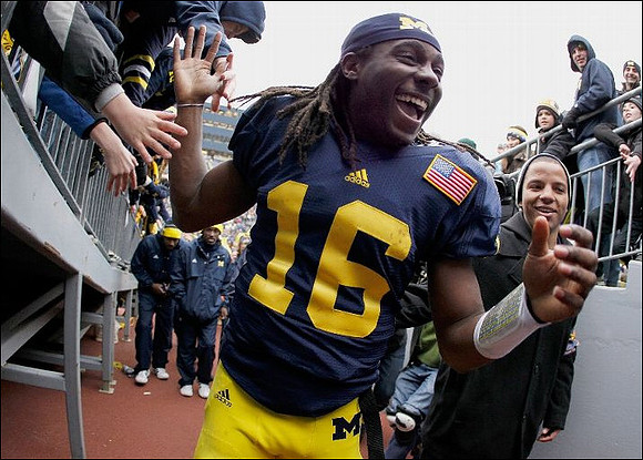 Denard Robinson (16)