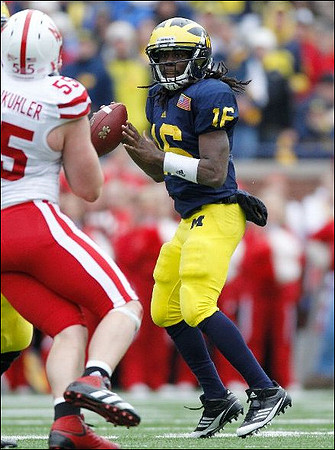 Denard Robinson (16)