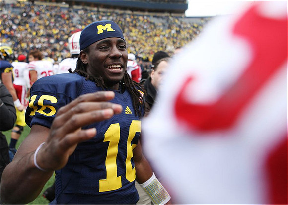 Denard Robinson (16)